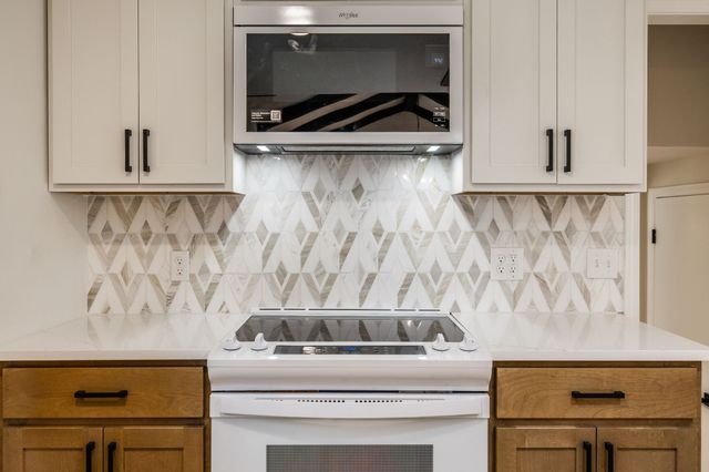 318 Donna Dr, Hendersonville, TN 37075