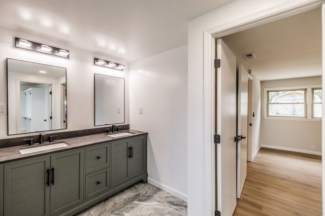 318 Donna Dr, Hendersonville, TN 37075