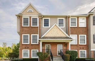 700 Eagle Drive, Fenton, MI 48430