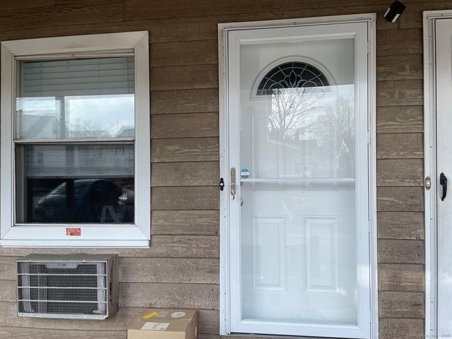 22 Leslie Street 3, Stamford, CT 06902