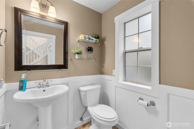 2222 Buckingham Drive SE, Olympia, WA 98501