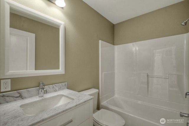 2222 Buckingham Drive SE, Olympia, WA 98501