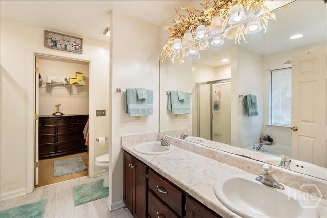 194 Julie Lane, Midway, GA 31320