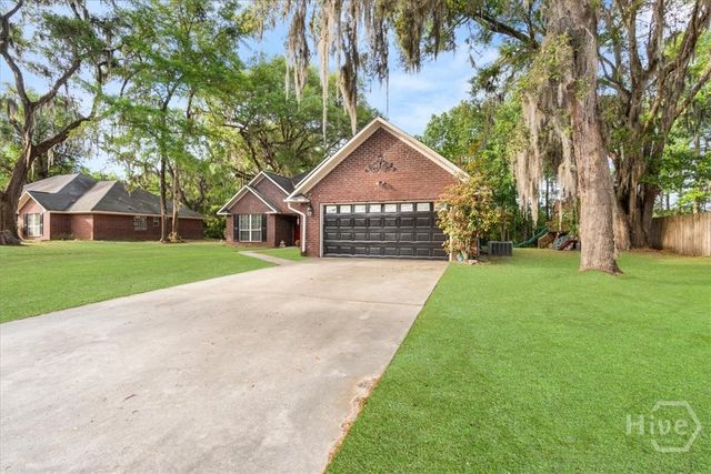 194 Julie Lane, Midway, GA 31320