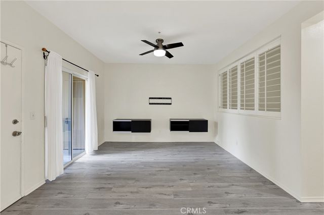154 Gallery, Tustin, CA 92782
