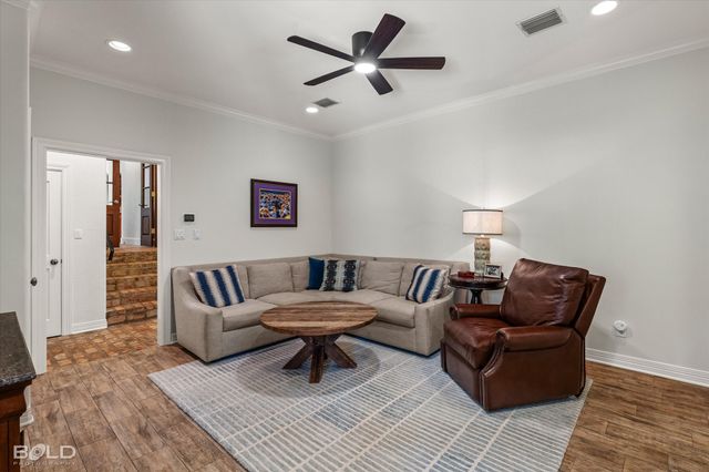 1034 N Pointe Circle, Shreveport, LA 71106