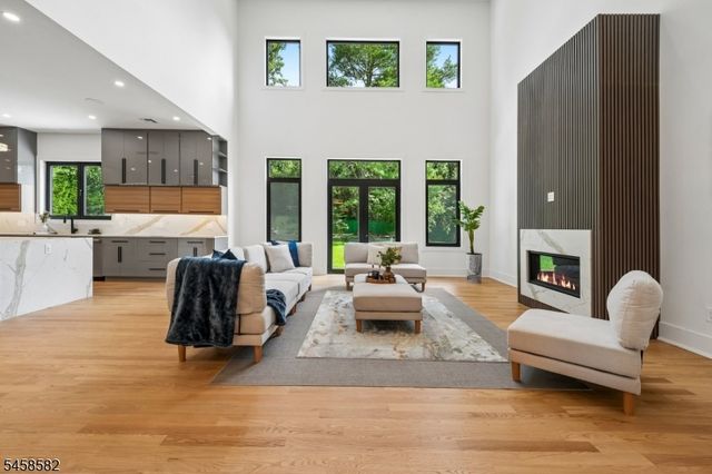 30 Winthrop Rd, Millburn Twp., NJ 07078