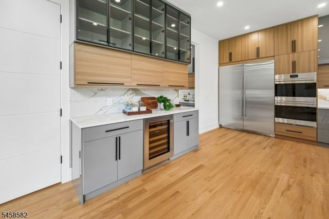 30 Winthrop Rd, Millburn Twp., NJ 07078