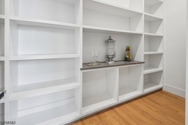 30 Winthrop Rd, Millburn Twp., NJ 07078