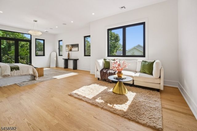 30 Winthrop Rd, Millburn Twp., NJ 07078