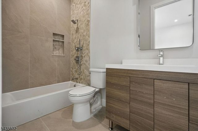 30 Winthrop Rd, Millburn Twp., NJ 07078