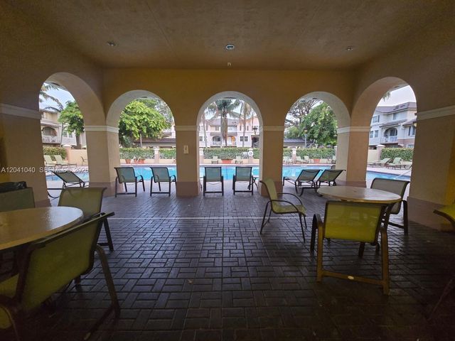 8936 W Flagler St 204, Miami, FL 33174