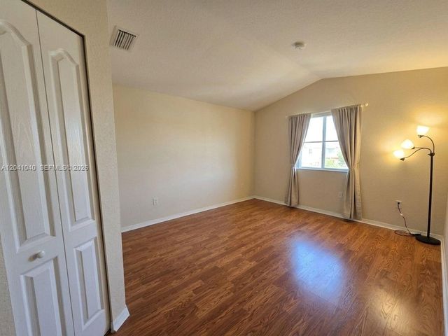 8936 W Flagler St 204, Miami, FL 33174