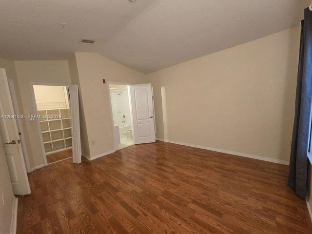 8936 W Flagler St 204, Miami, FL 33174