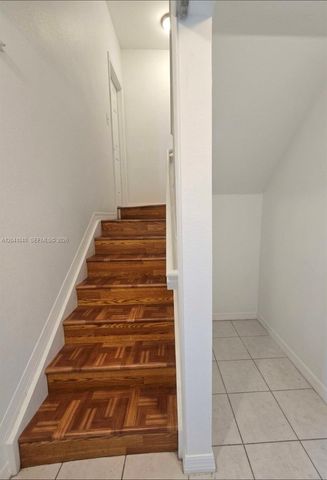 8936 W Flagler St 204, Miami, FL 33174