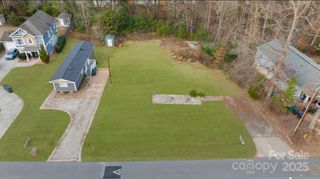 5008 VICTORIA Avenue, Charlotte, NC 28269