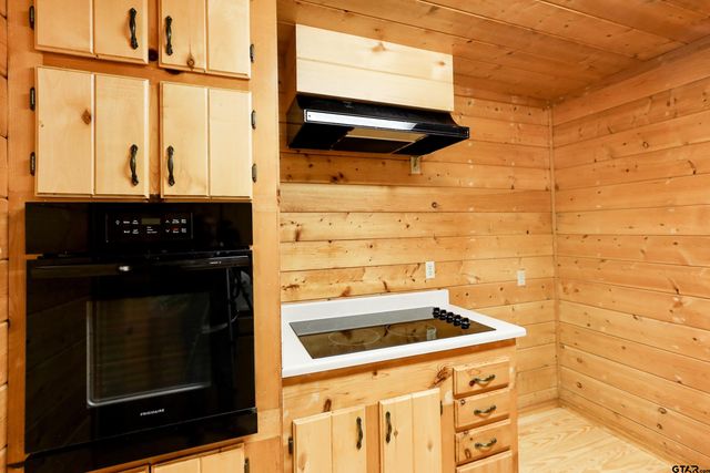 74 County Road 4220, Mt Vernon, TX 75457