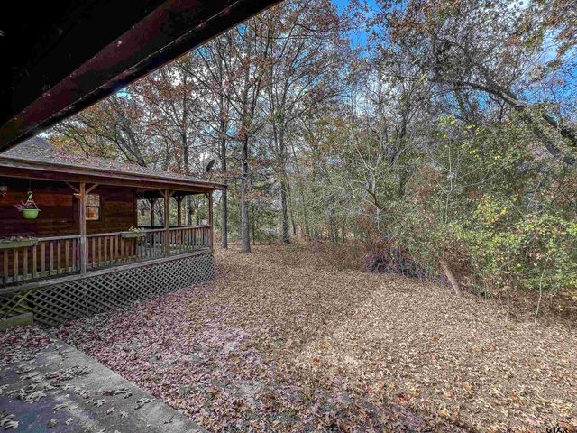 74 County Road 4220, Mt Vernon, TX 75457