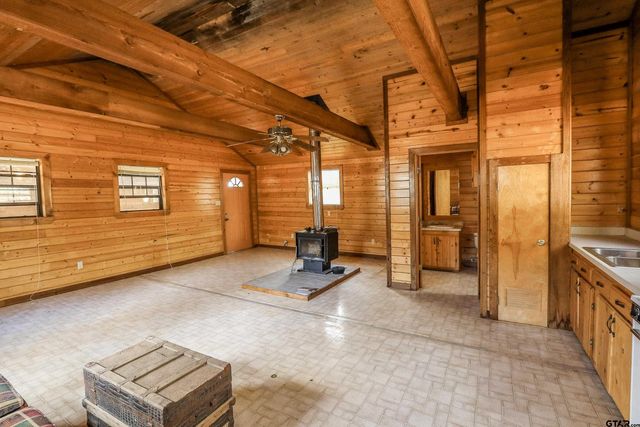 74 County Road 4220, Mt Vernon, TX 75457