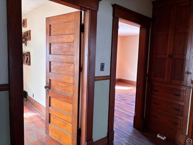 712 Neosho St, Emporia, KS 66801