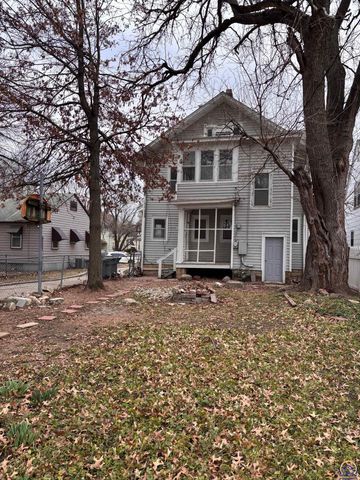 712 Neosho St, Emporia, KS 66801