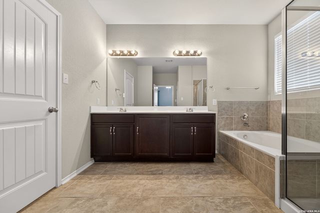 208 White Rock, Cibolo, TX 78108