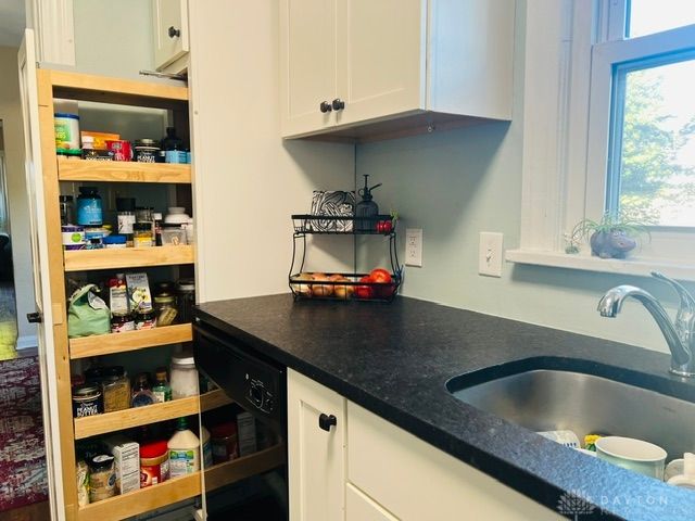 2935 Robin Road, Kettering, OH 45409