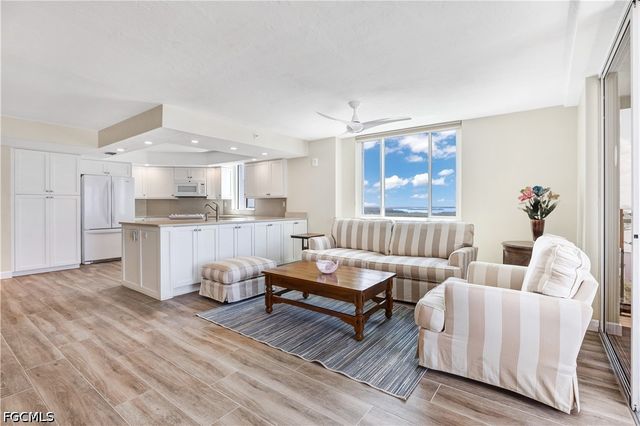 4753 Estero BLVD 1002, Fort Myers Beach, FL 33931