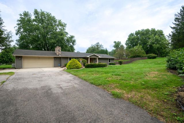 6902 W Hamilton Road, Fort Wayne, IN 46814