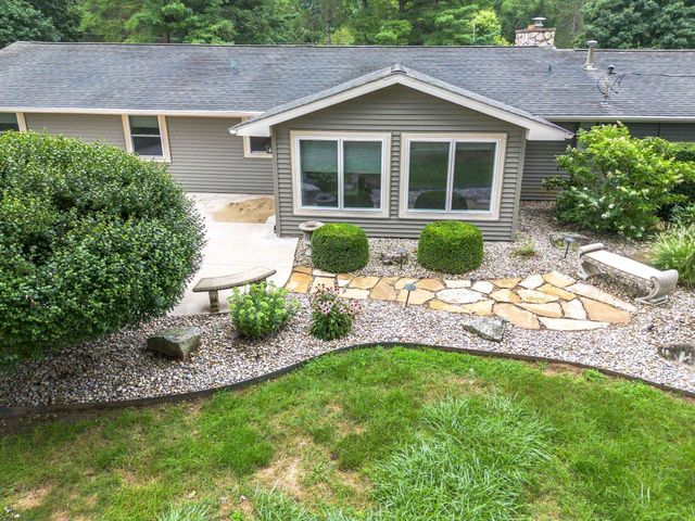 6902 W Hamilton Road, Fort Wayne, IN 46814