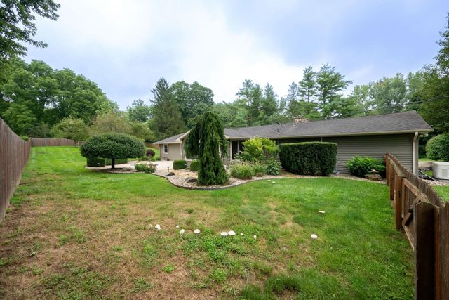 6902 W Hamilton Road, Fort Wayne, IN 46814