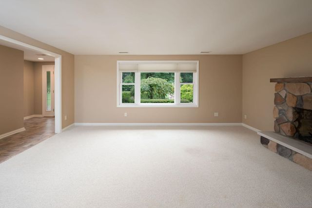 6902 W Hamilton Road, Fort Wayne, IN 46814
