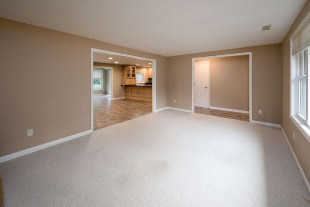 6902 W Hamilton Road, Fort Wayne, IN 46814