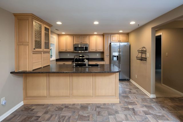 6902 W Hamilton Road, Fort Wayne, IN 46814