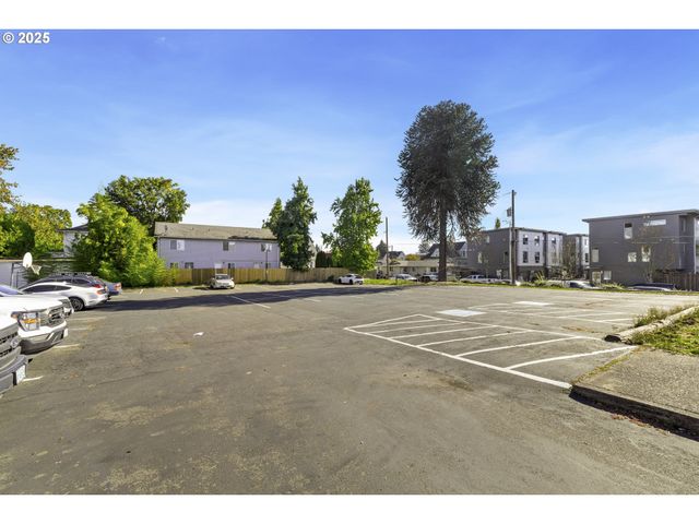 4822 N VANCOUVER Ave, Portland, OR 97217