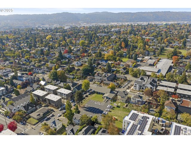 4822 N VANCOUVER Ave, Portland, OR 97217