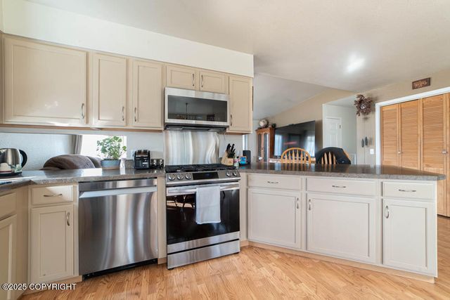 603 Magic Avenue, Kenai, AK 99611