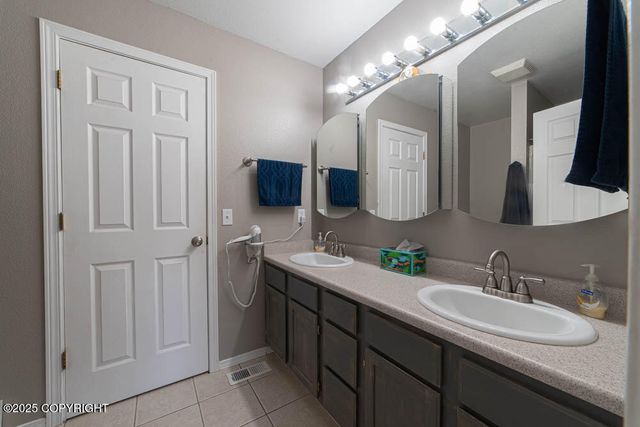 603 Magic Avenue, Kenai, AK 99611