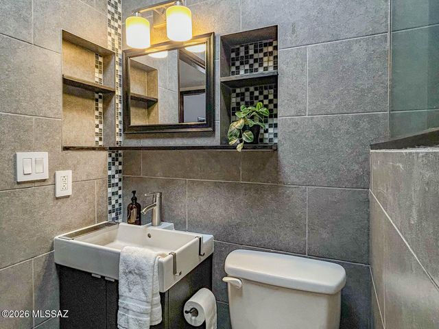 3087 N Sparkman Boulevard, Tucson, AZ 85716