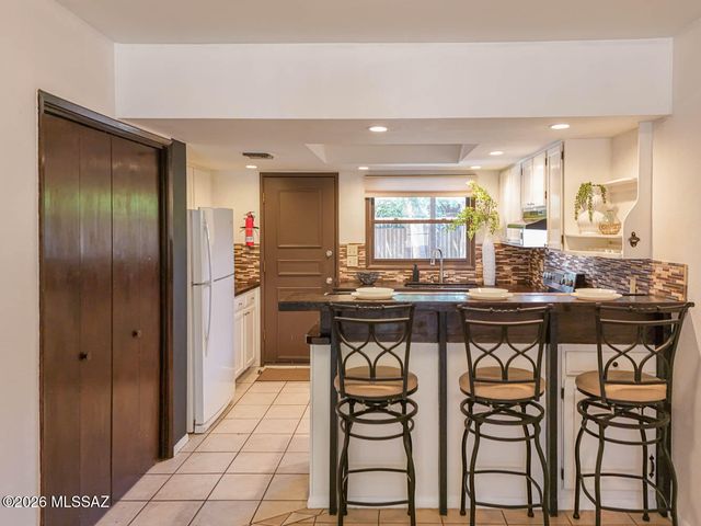 3087 N Sparkman Boulevard, Tucson, AZ 85716