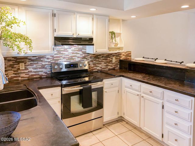 3087 N Sparkman Boulevard, Tucson, AZ 85716