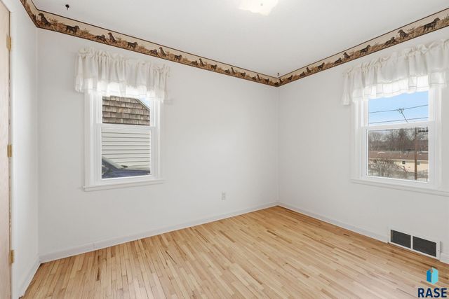 1632 Frederick Dr Drive, Sioux Falls, SD 57105