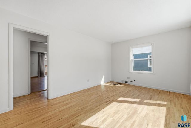 1632 Frederick Dr Drive, Sioux Falls, SD 57105