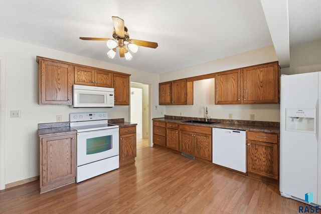 1632 Frederick Dr Drive, Sioux Falls, SD 57105