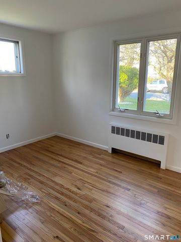 61 Kenilworth Drive West, Stamford, CT 06902