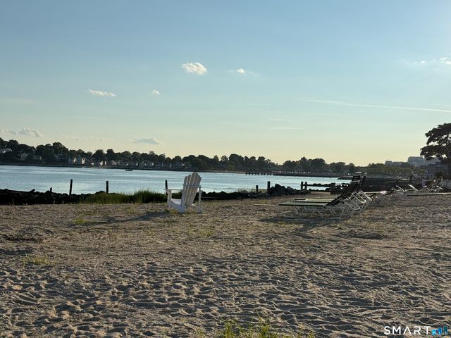 61 Kenilworth Drive West, Stamford, CT 06902