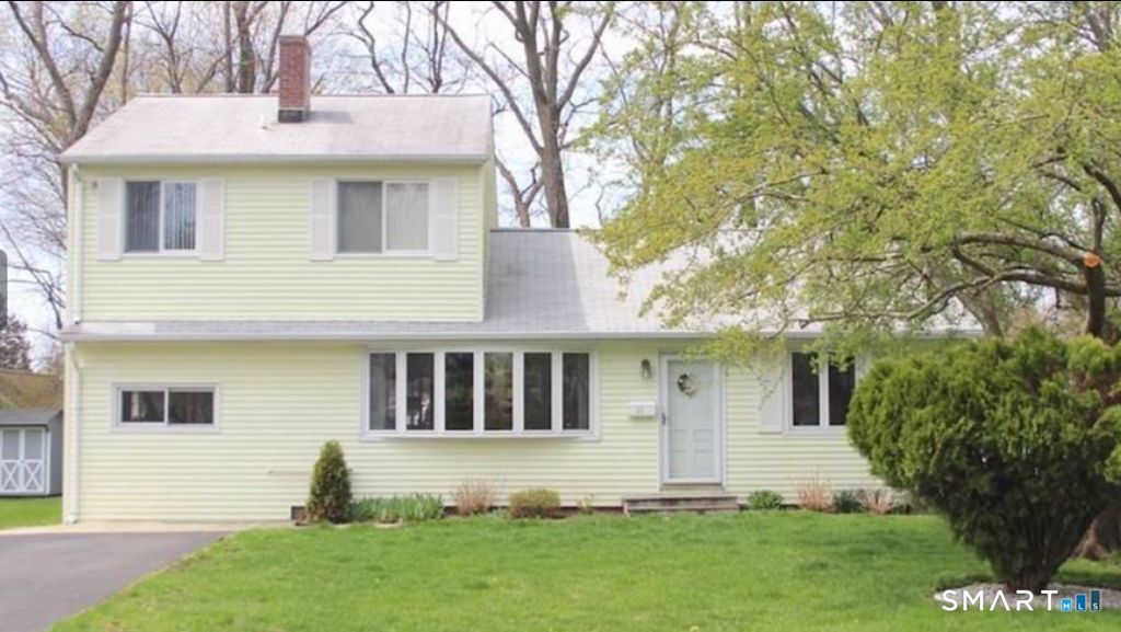 61 Kenilworth Drive West, Stamford, CT 06902