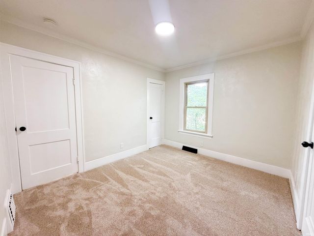 56201 Mayflower Road, South Bend, IN 46619