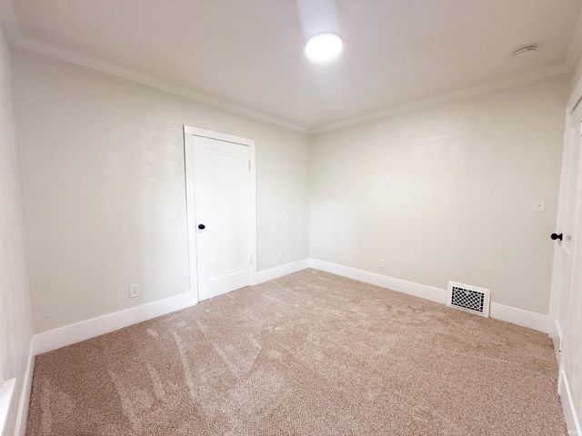 56201 Mayflower Road, South Bend, IN 46619