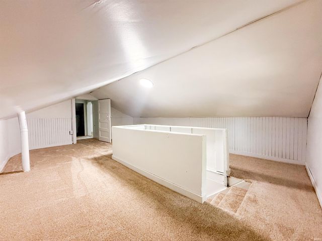 56201 Mayflower Road, South Bend, IN 46619